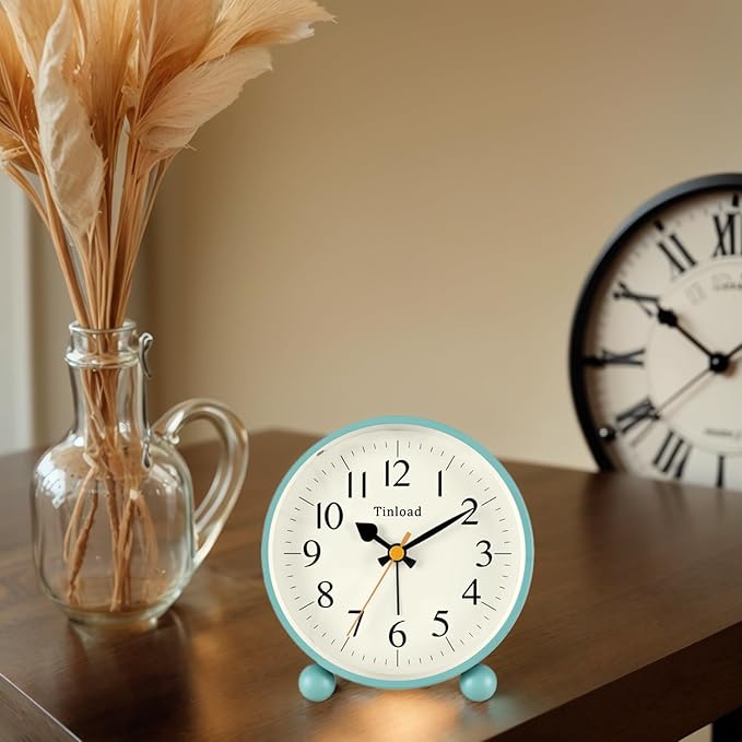 4.5" Vintage Retro Analog Alarm Clock, Super Silent Non Ticking Small Clock - Image 4