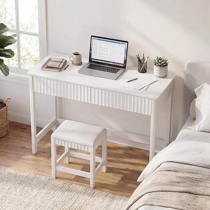 ChooChoo 47.2 Inch Modern Desk - Image 7