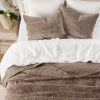 EVERGRACE Velvet Quilt Set California King 118'' x 106'', Luxurious Soft - Image 3