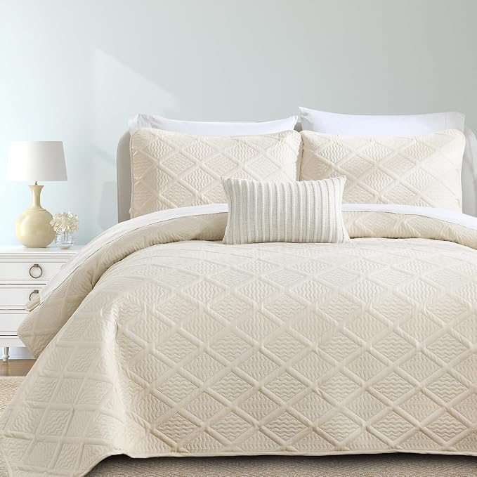 Yiran Quilt King Size Beige Summer Bedspreads Bedding Set 3 Pieces Thin by Yiran