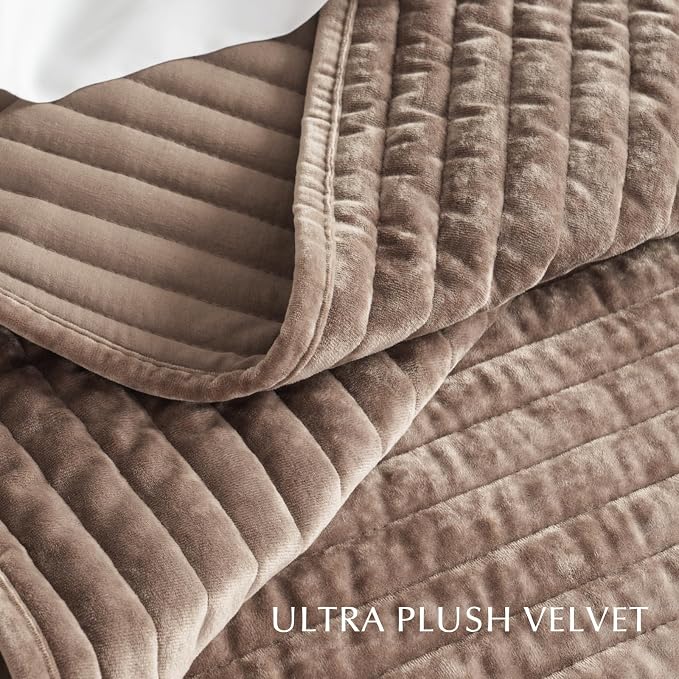 EVERGRACE Velvet Quilt Set California King 118'' x 106'', Luxurious Soft - Image 5